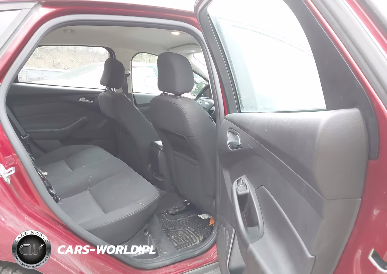 2015 Ford Focus Se VIN:1FADP3F2XFL303873 - 8