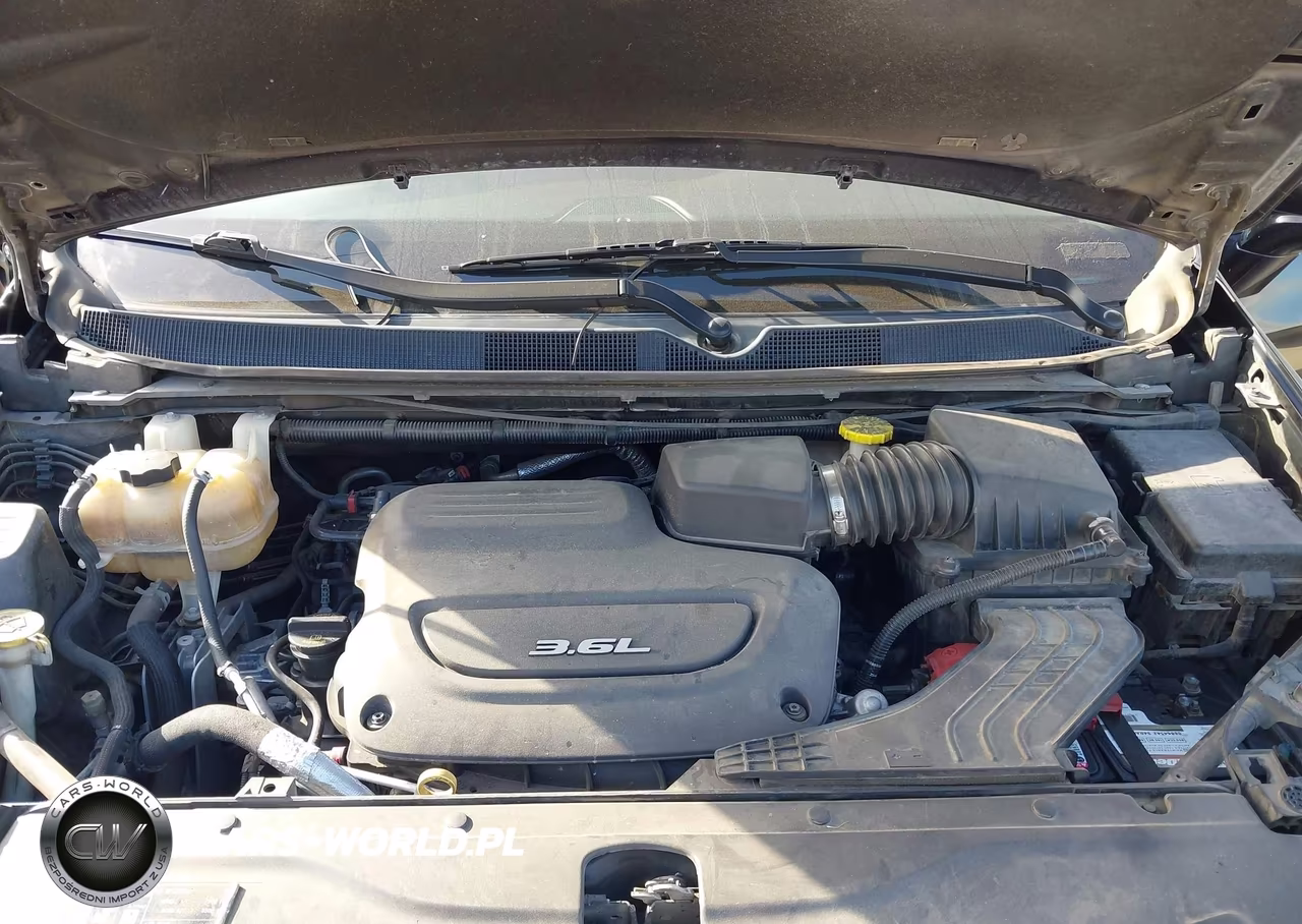2017 Chrysler Pacifica VIN:2C4RC1EG6HR608486 - 10