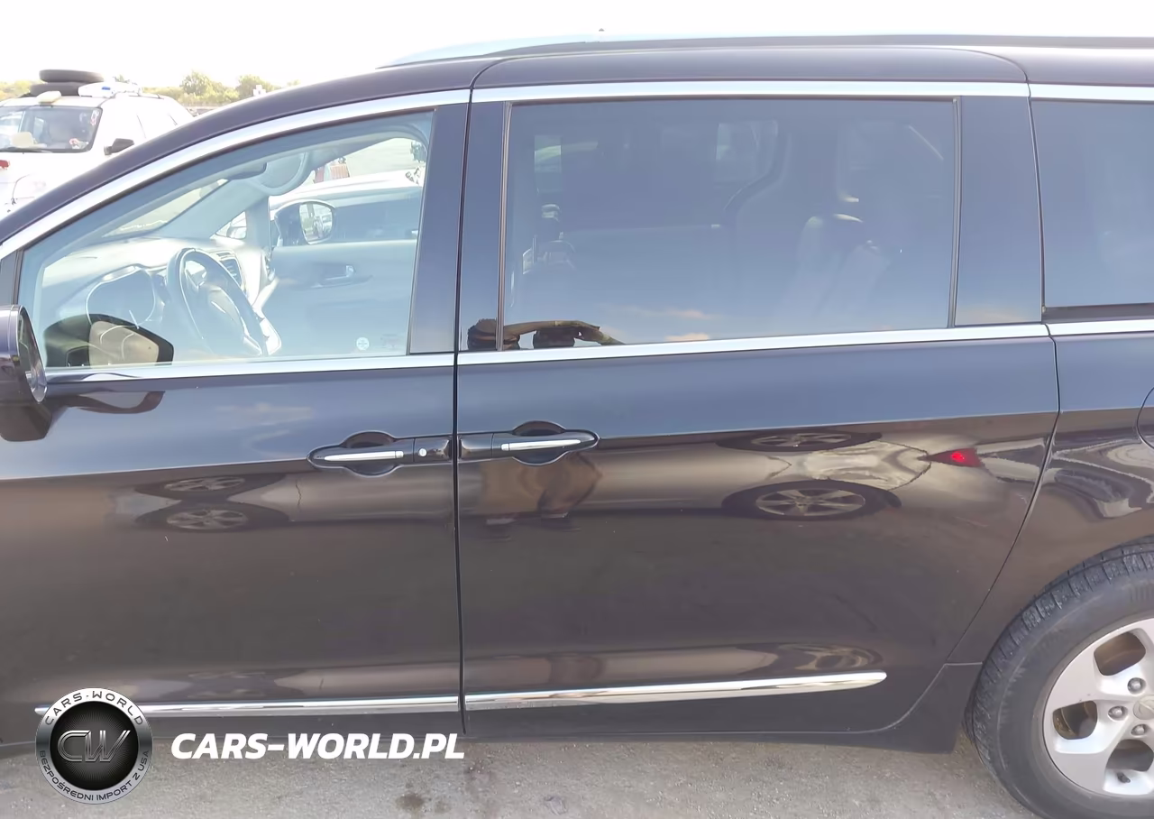 2017 Chrysler Pacifica VIN:2C4RC1EG6HR608486 - 14