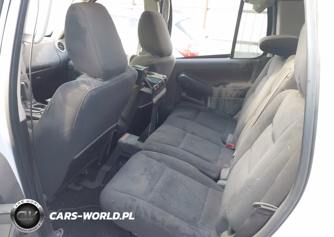 2010 Ford Explorer Xlt VIN:1FMEU7DE1AUB07928 - 8