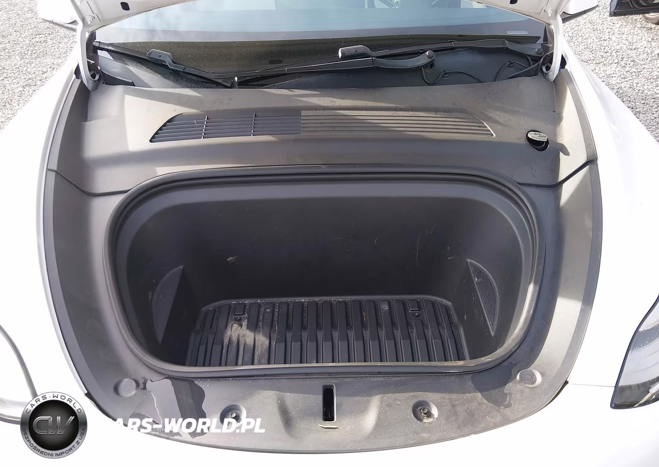 2020 Tesla Model Y Long Range Dual Motor All-Wheel Drive VIN:5YJYGDEE7LF027695 - 10