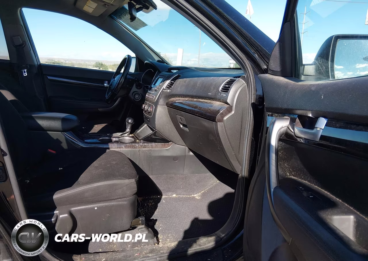2014 Kia Sorento Lx V6 VIN:5XYKTDA76EG539226 - 5