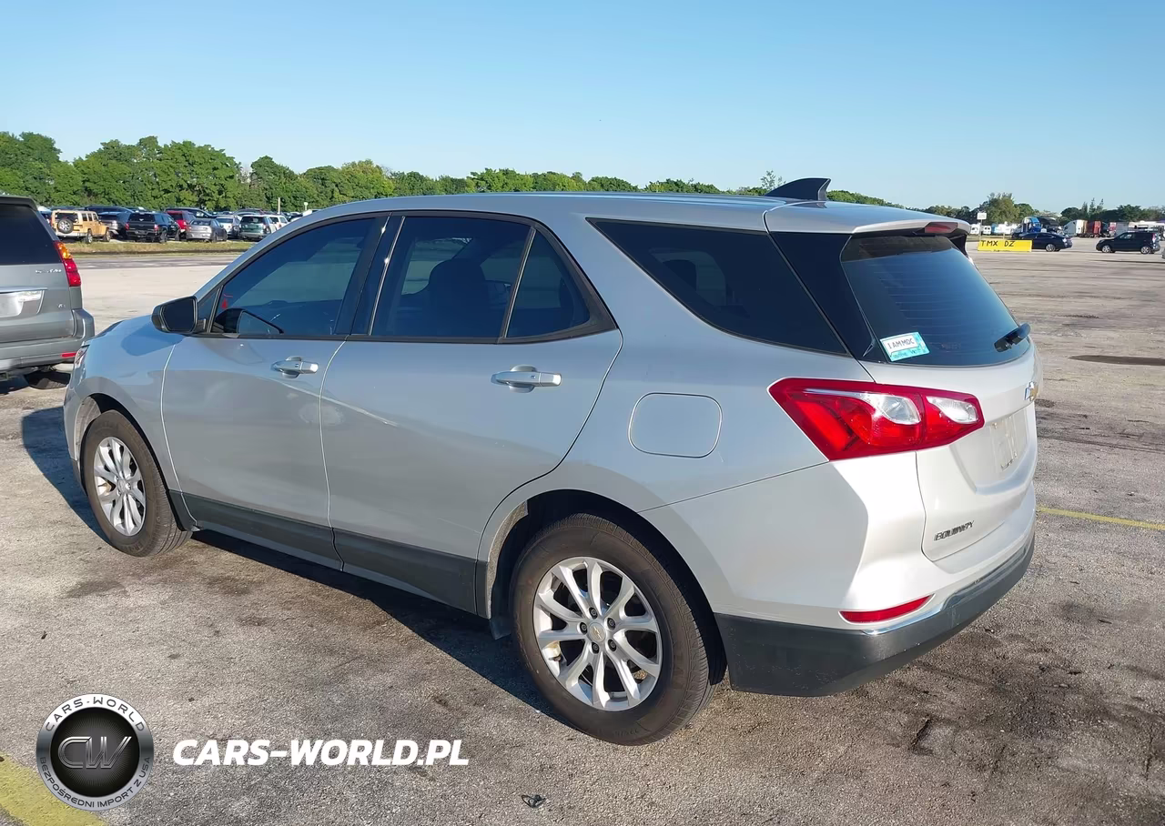 2018 Chevrolet Equinox Ls VIN:2GNAXHEV4J6145108 - 3