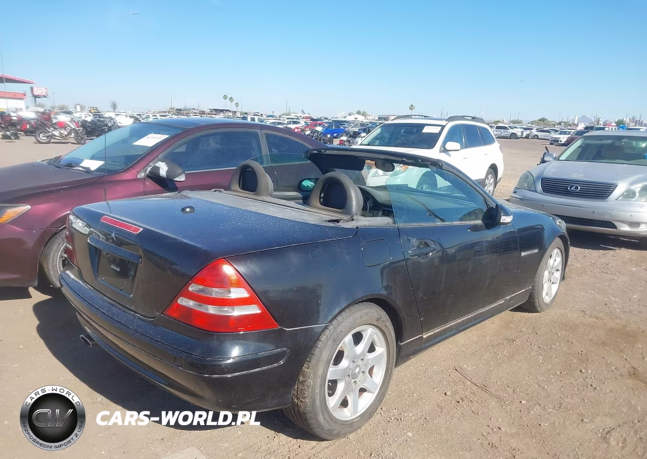 2002 Mercedes-Benz Slk 230 Kompressor VIN:WDBKK49F12F261332 - 4