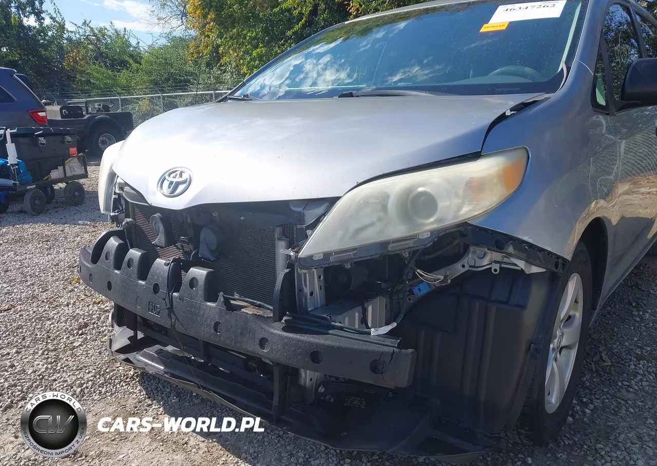 2012 Toyota Sienna Base V6 7 Passenger VIN:5TDZK3DC8CS258856 - 18