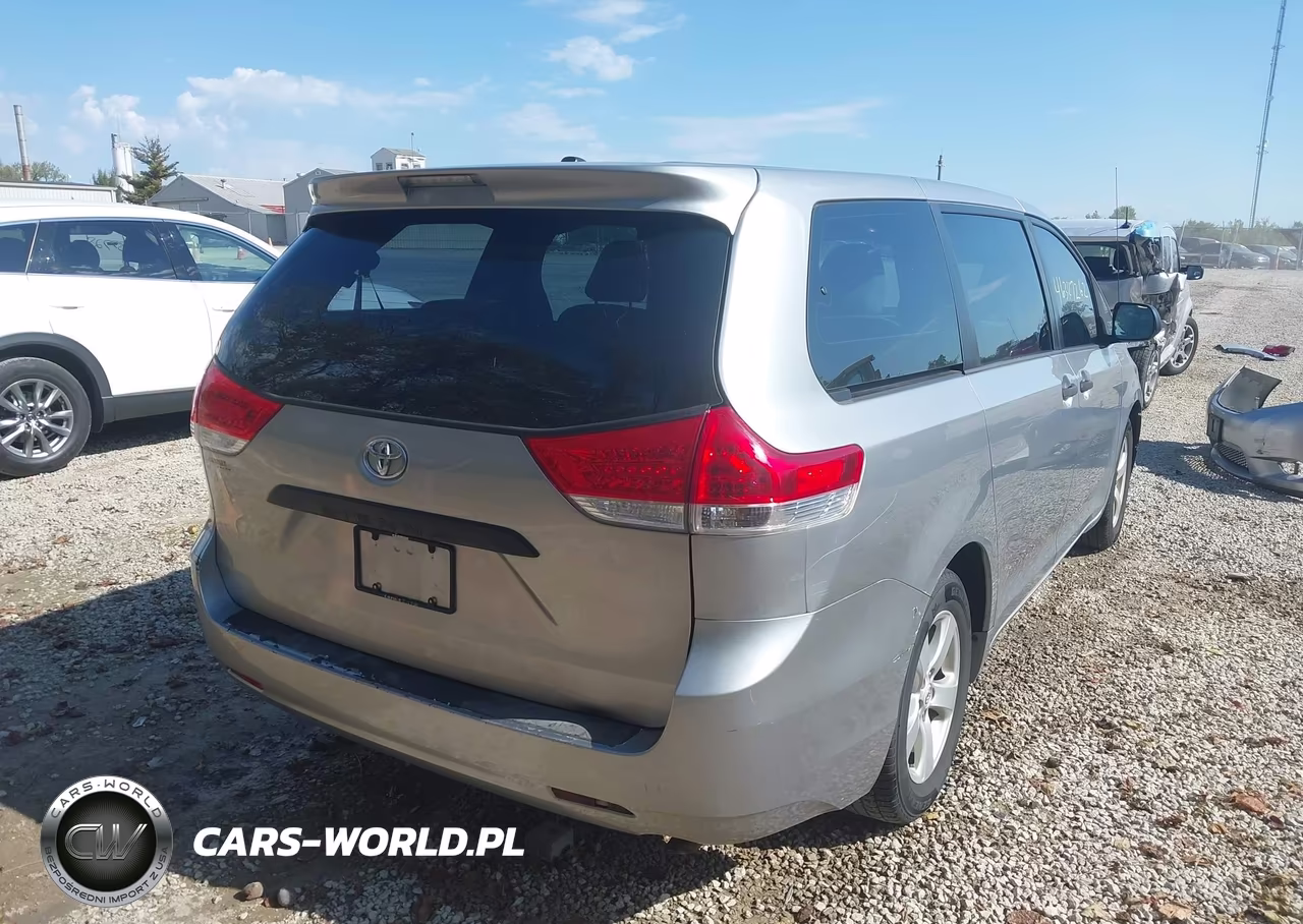 2012 Toyota Sienna Base V6 7 Passenger VIN:5TDZK3DC8CS258856 - 4
