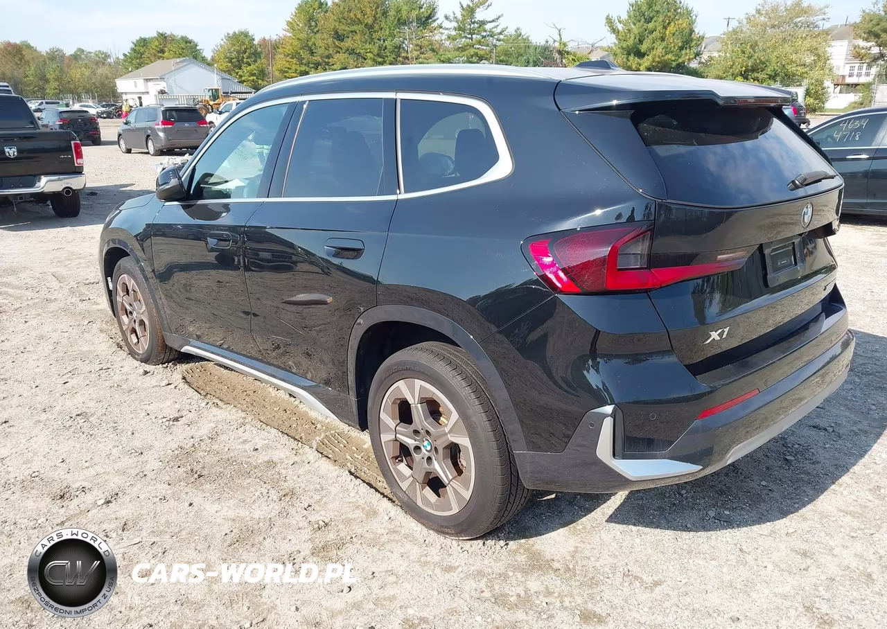 2025 BMW X1 xDrive28I VIN:WBX73EF09S5208042 - 3