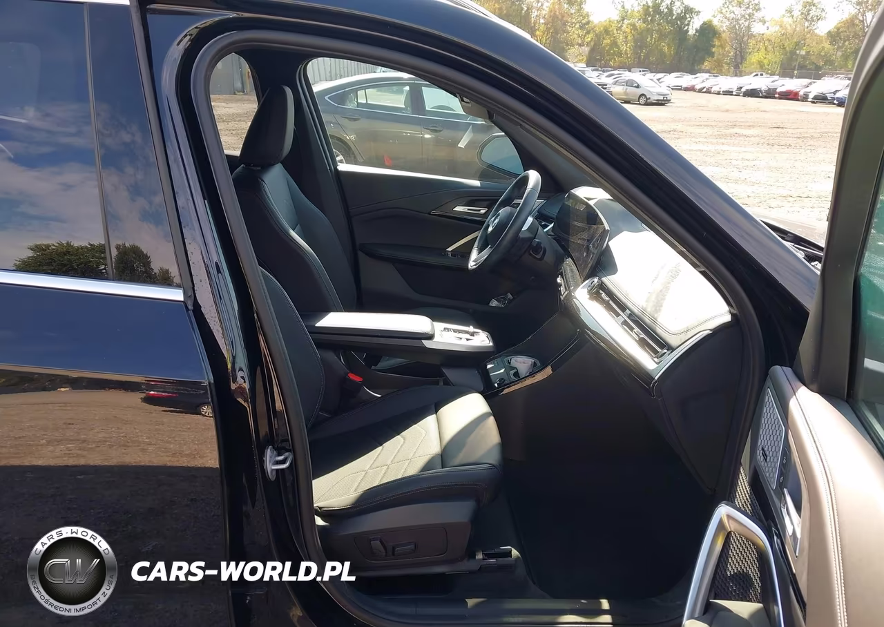2025 BMW X1 xDrive28I VIN:WBX73EF09S5208042 - 5