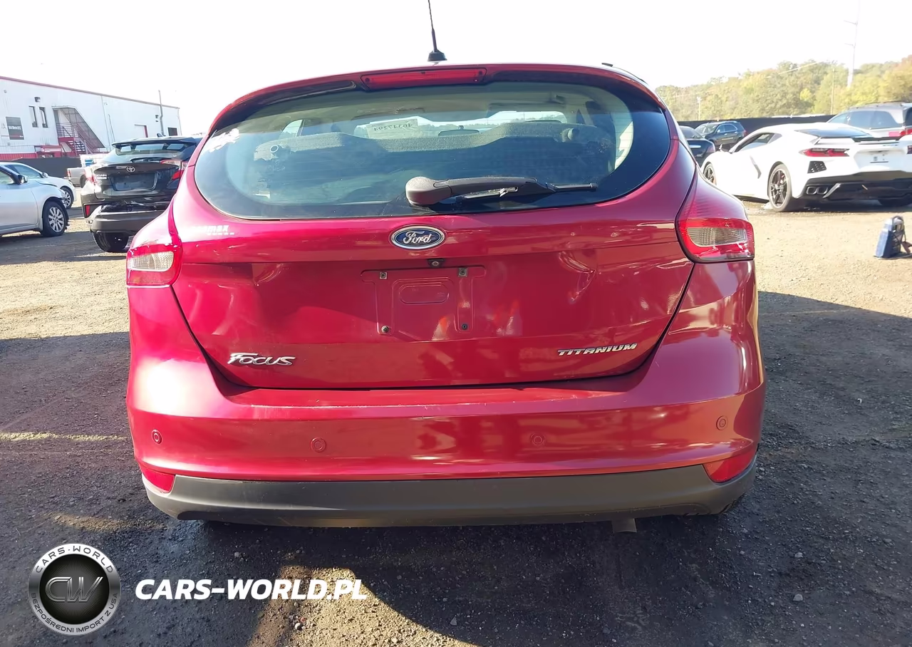 2016 Ford Focus Titanium VIN:1FADP3N20GL330504 - 16