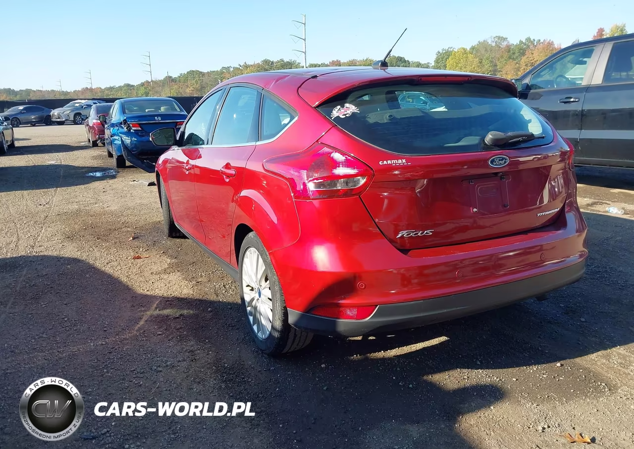 2016 Ford Focus Titanium VIN:1FADP3N20GL330504 - 3