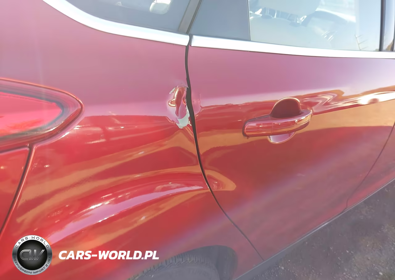 2016 Ford Focus Titanium VIN:1FADP3N20GL330504 - 6