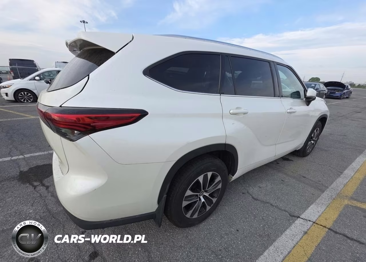 2021 Toyota Highlander Xle VIN:5TDHZRBHXMS078269 - 4