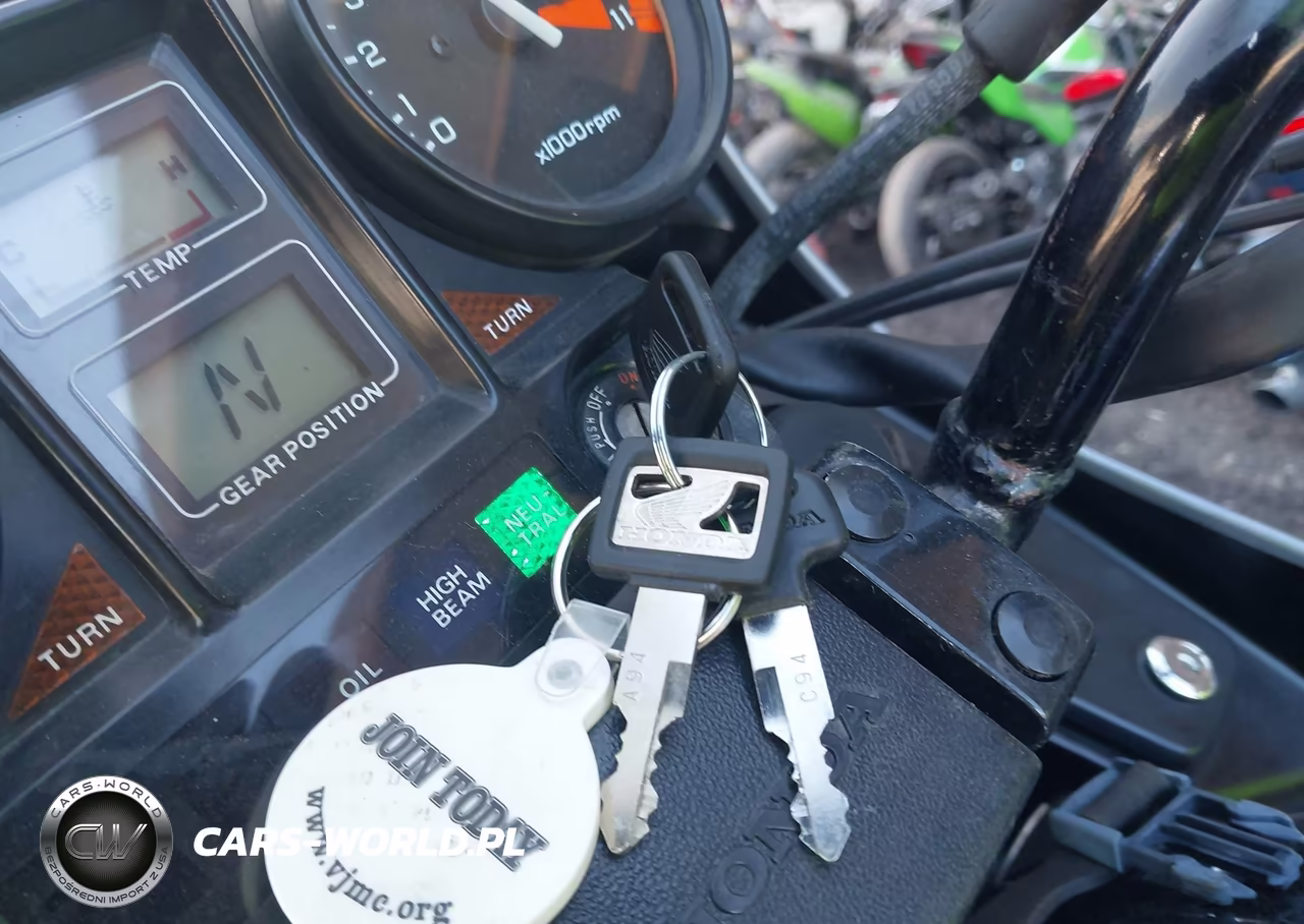 1985 Honda Vf700 S VIN:JH2RC2201FM101435 - 11