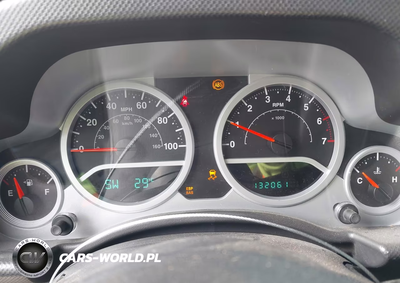 2010 Jeep Wrangler Sport VIN:1J4AA2D10AL216750 - 7