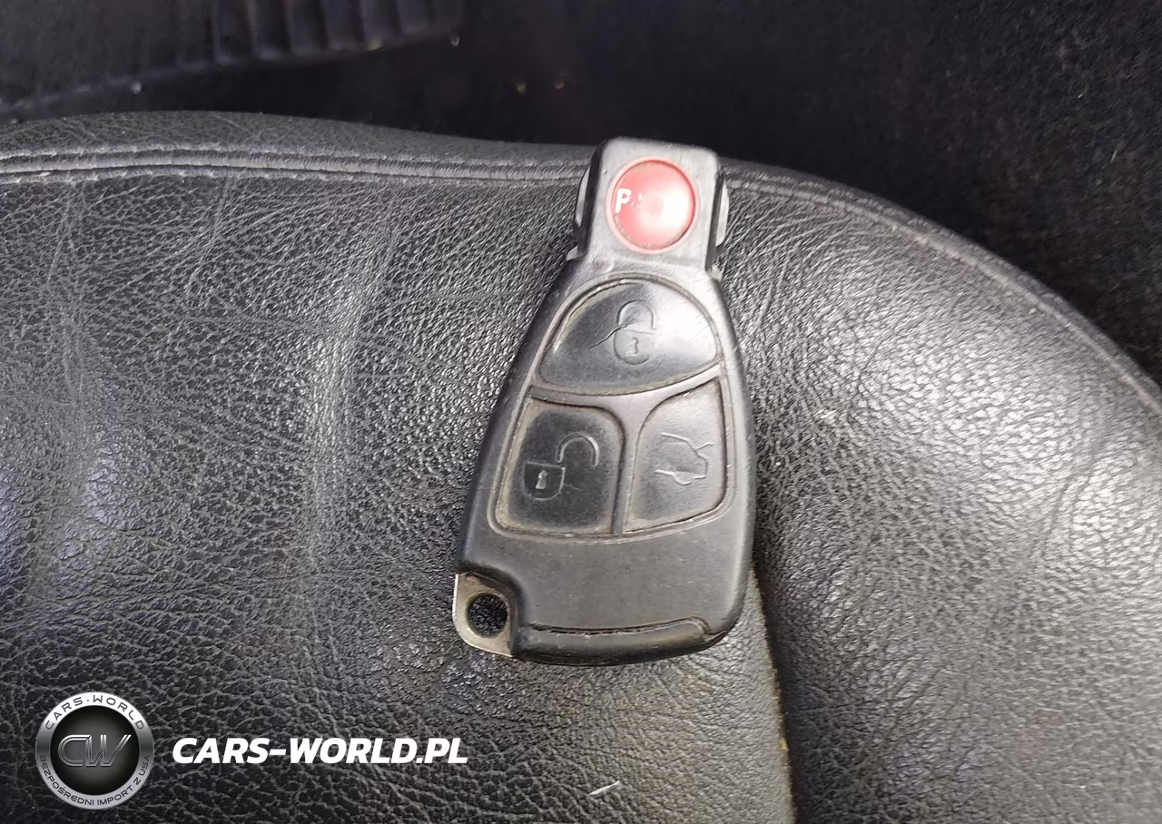 2004 Mercedes-Benz Clk 320 VIN:WDBTJ65J14F116176 - 11