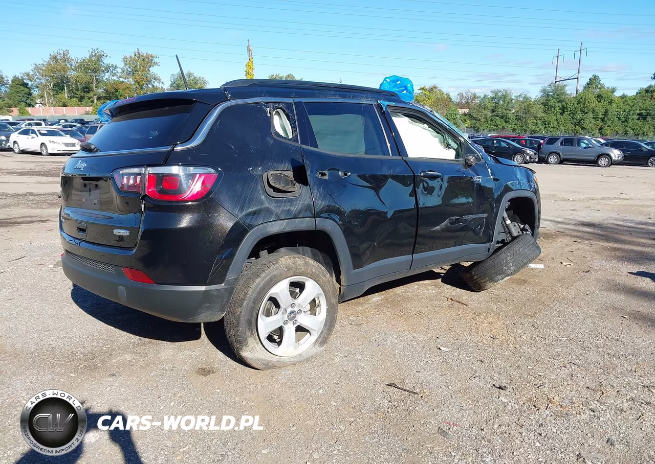 2018 Jeep Compass Latitude 4X4 VIN:3C4NJDBB1JT482023 - 4