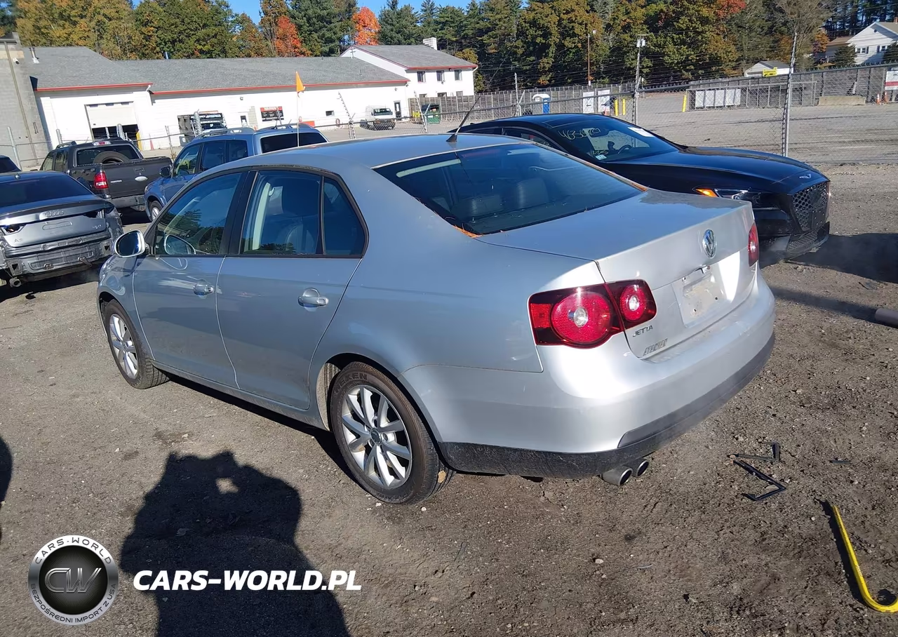 2010 Volkswagen Jetta Limited Edition VIN:3VWAZ7AJ9AM076550 - 3