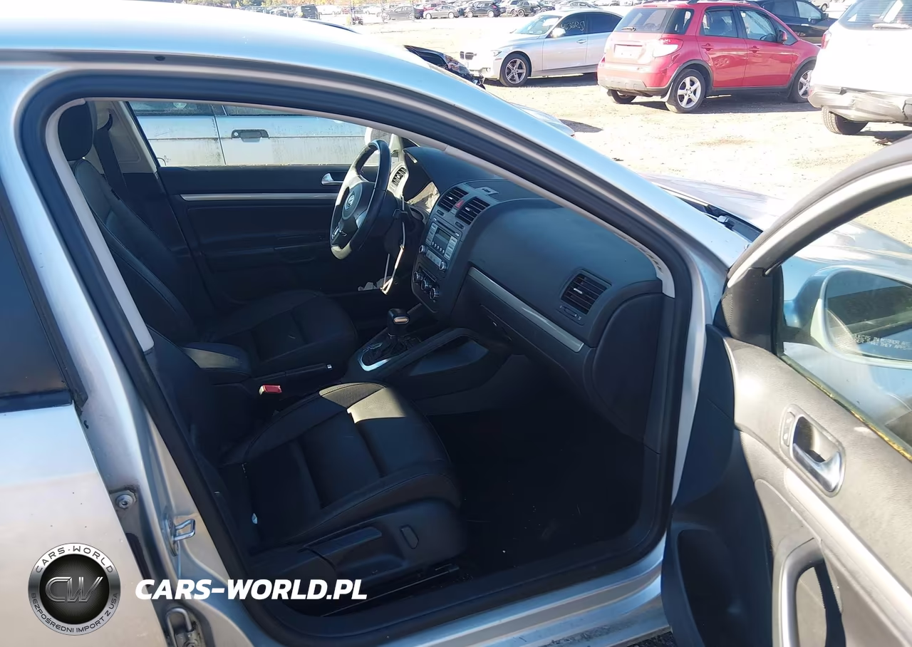 2010 Volkswagen Jetta Limited Edition VIN:3VWAZ7AJ9AM076550 - 5