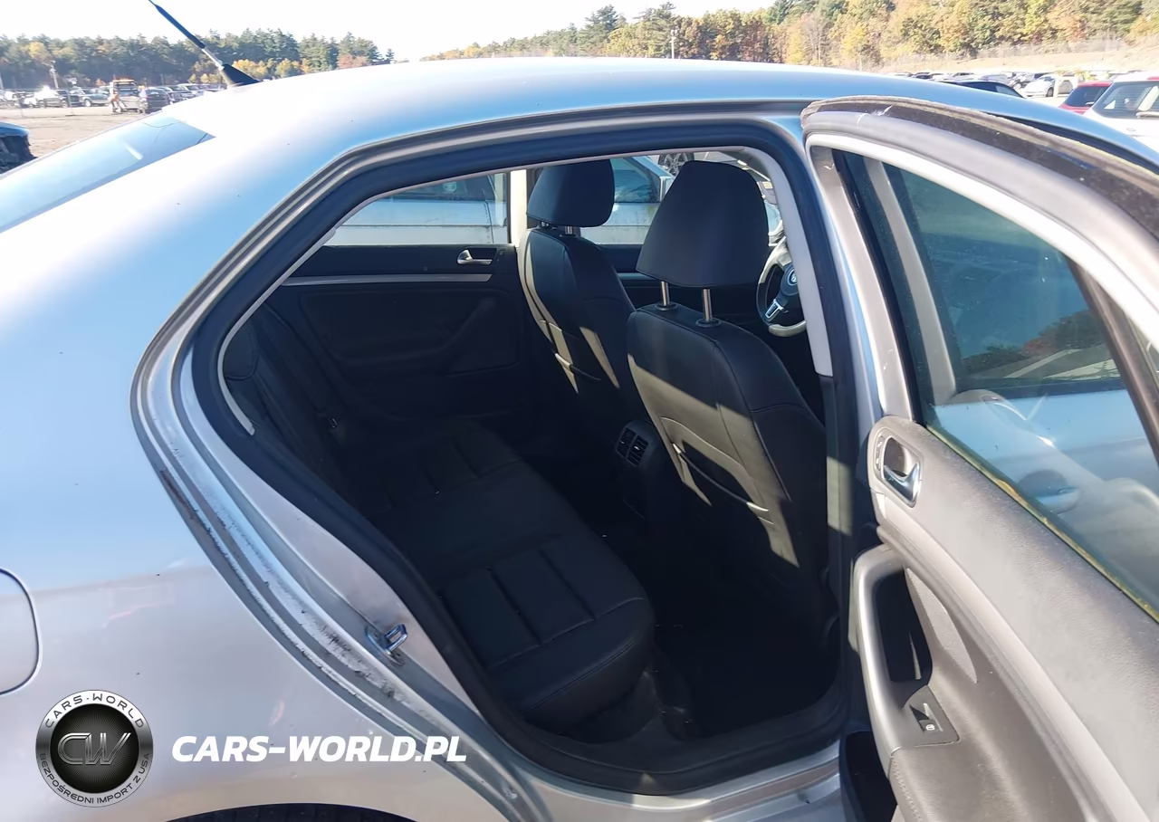 2010 Volkswagen Jetta Limited Edition VIN:3VWAZ7AJ9AM076550 - 8