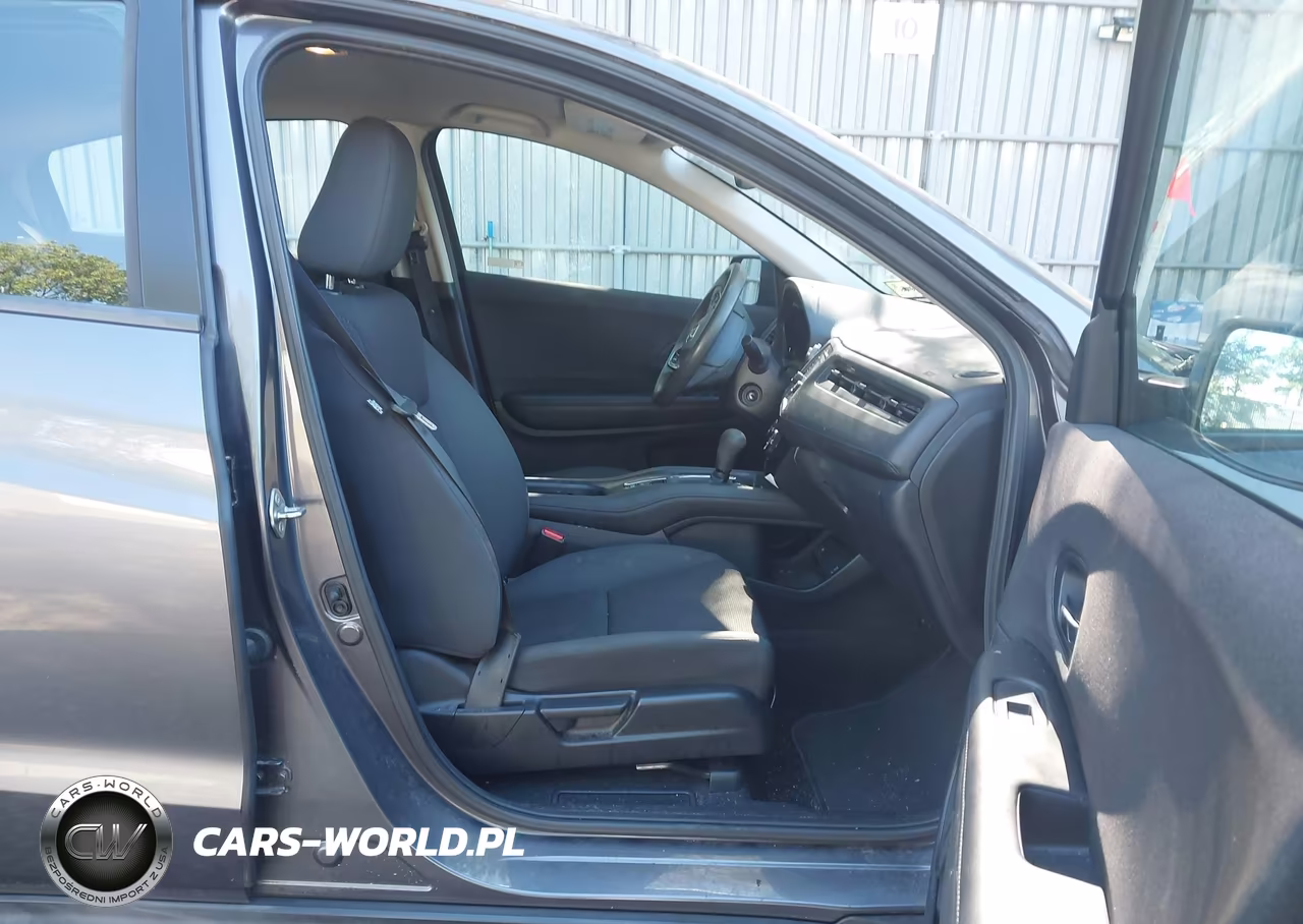 2019 Honda Hr-V Lx VIN:3CZRU6H30KG718833 - 5