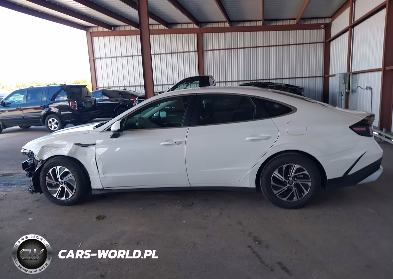 2026 Hyundai Sonata Hybrid Blue VIN:KMHL24JJ7TA161011 - 15