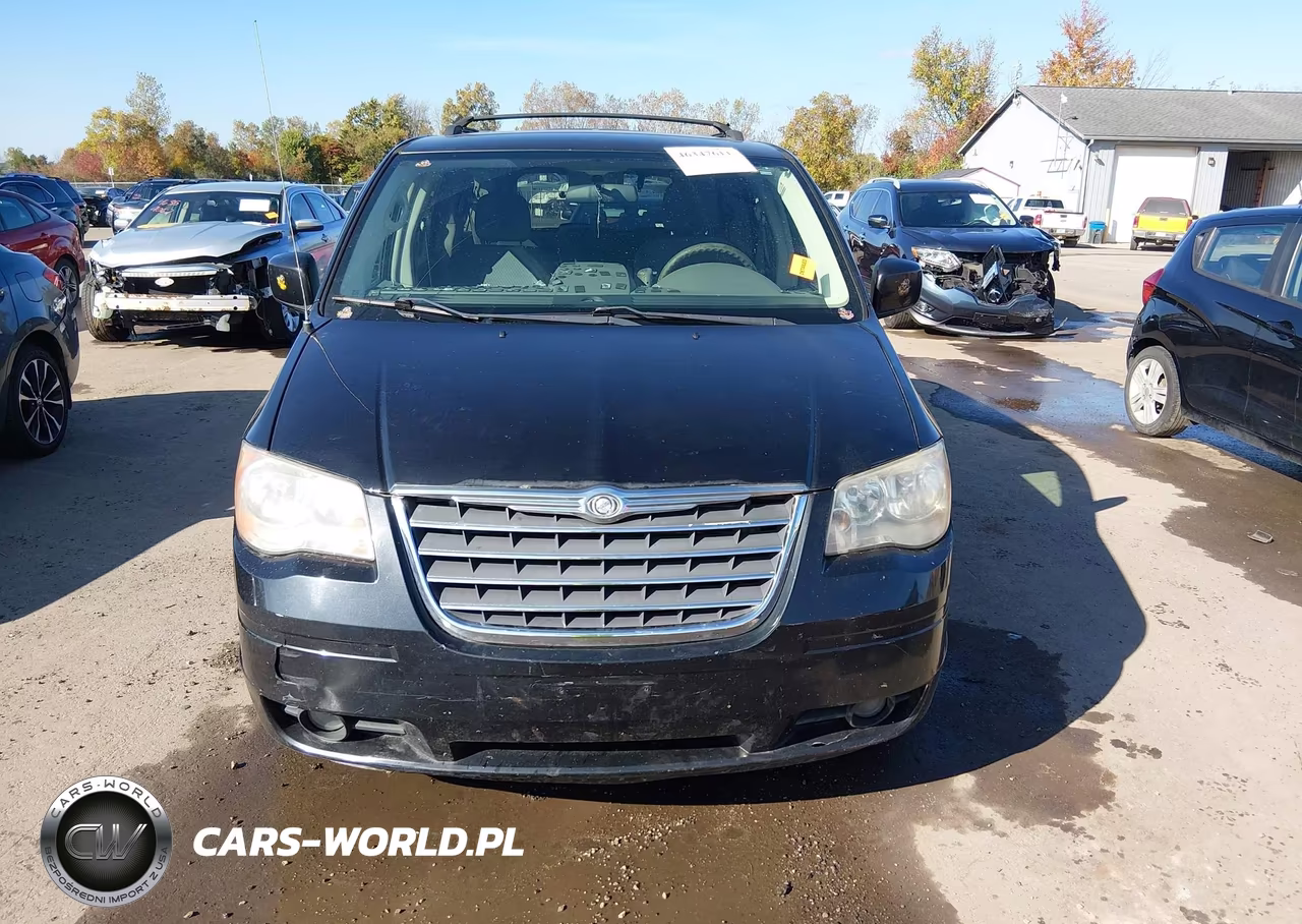 2010 Chrysler Town & Country Touring VIN:2A4RR5D1XAR494981 - 12