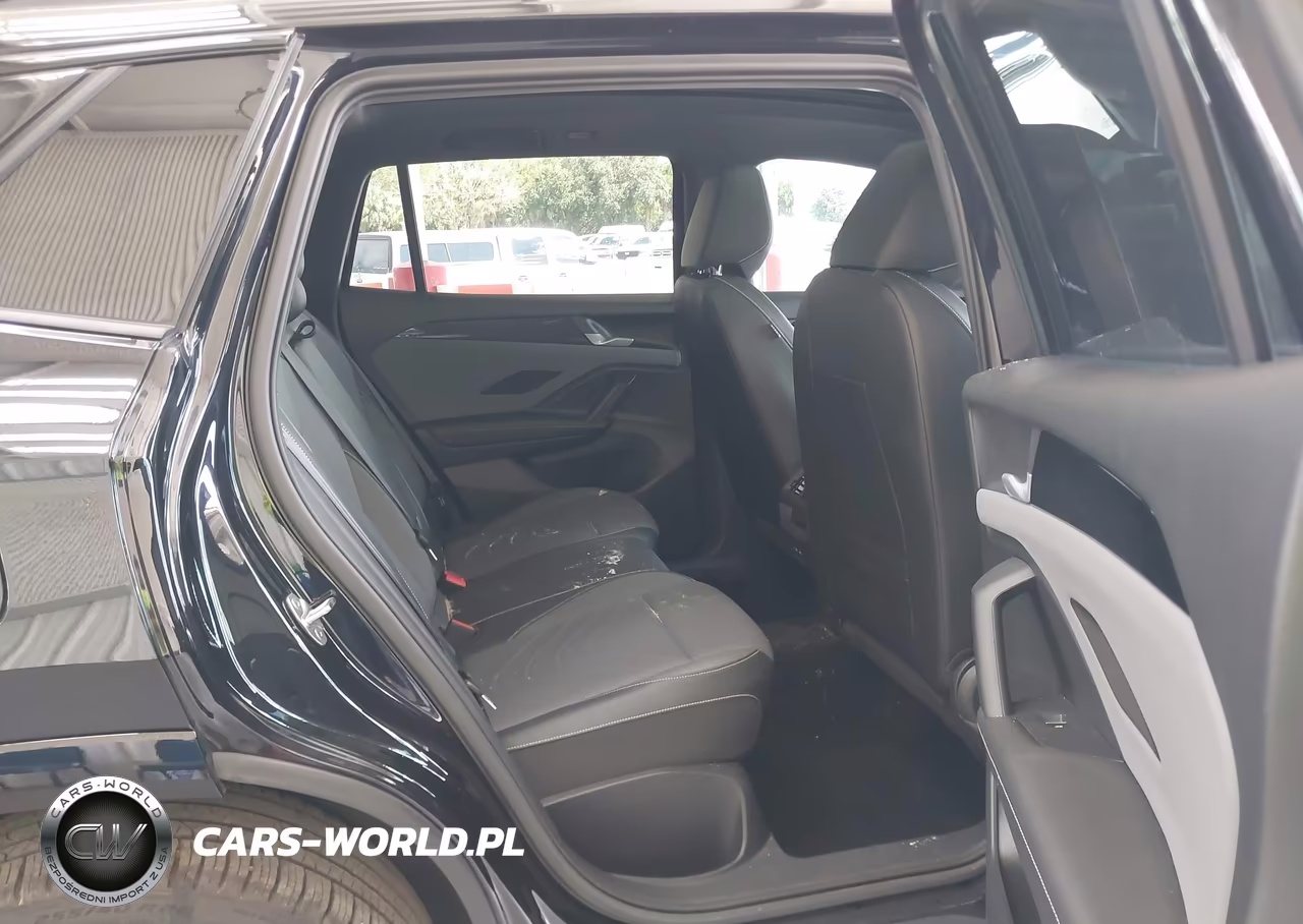 2026 Volkswagen Tiguan Se R-Line Black VIN:3VVHR7RM2TM001581 - 8