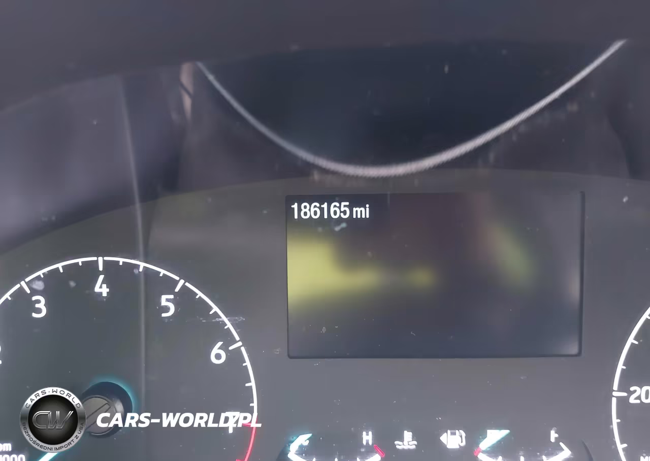 2023 Ford Transit-250 VIN:1FTBR1C85PKB28366 - 19