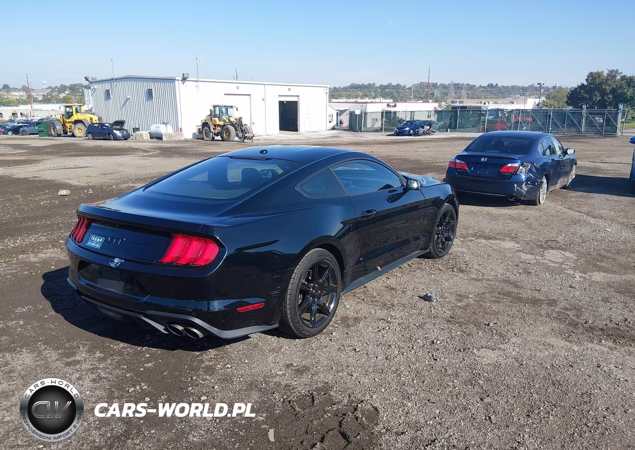 2018 Ford Mustang Gt Premium VIN:1FA6P8CF6J5125728 - 4