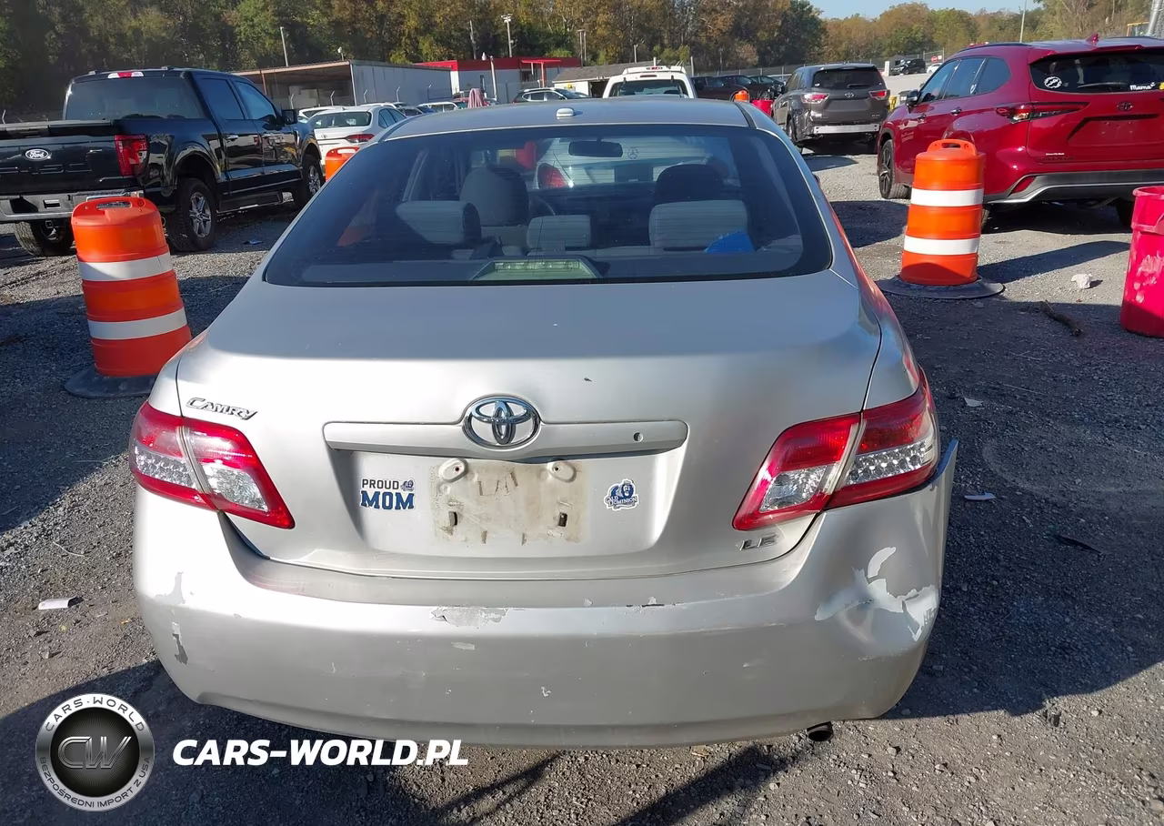 2011 Toyota Camry Le VIN:4T1BF3EK5BU762170 - 16