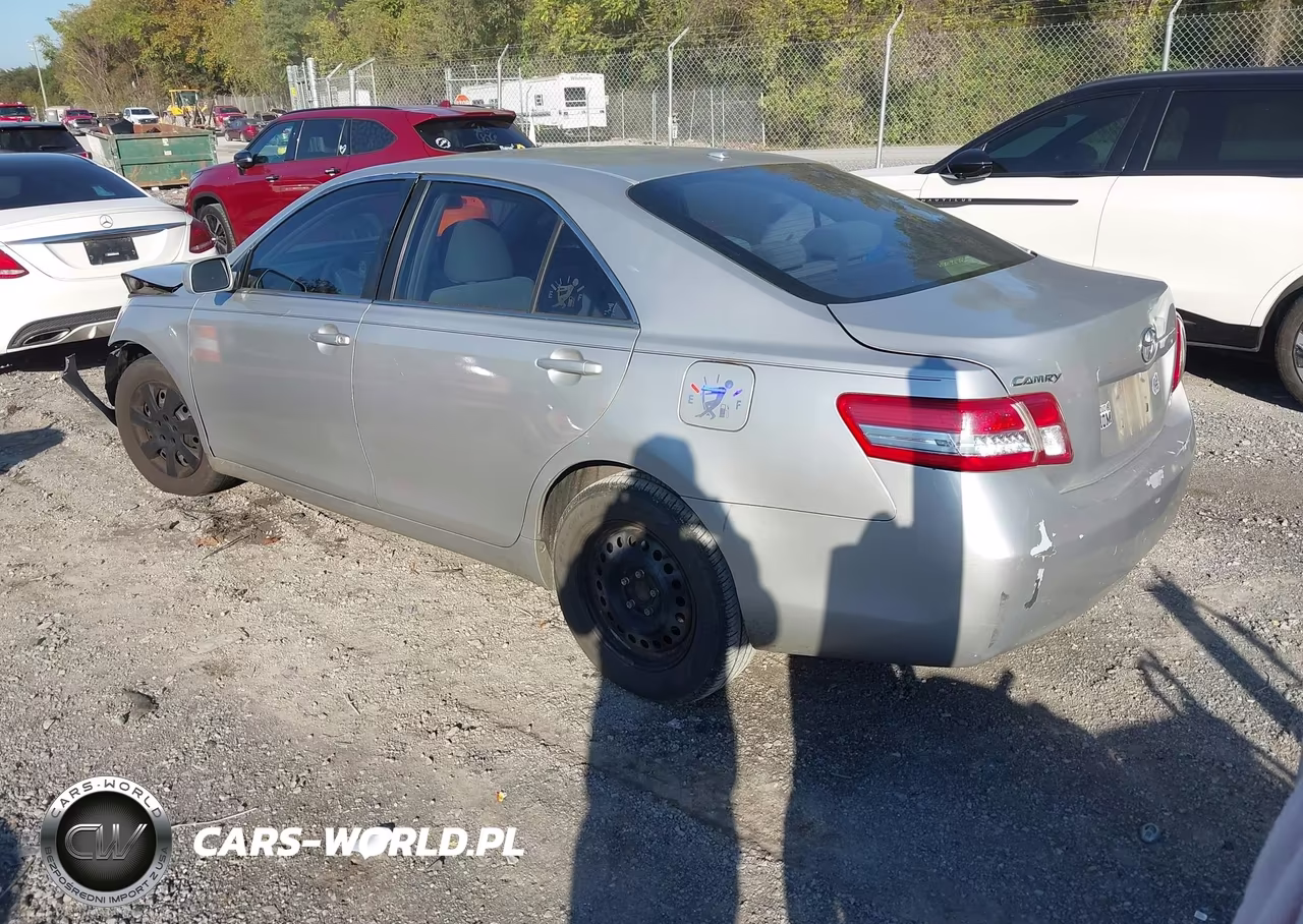 2011 Toyota Camry Le VIN:4T1BF3EK5BU762170 - 3