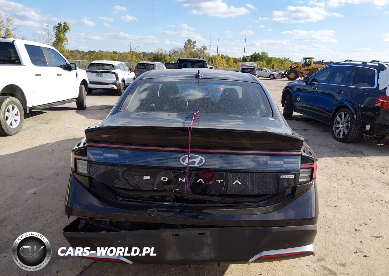 2026 Hyundai Sonata Hybrid Blue VIN:KMHL24JJ5TA156258 - 14