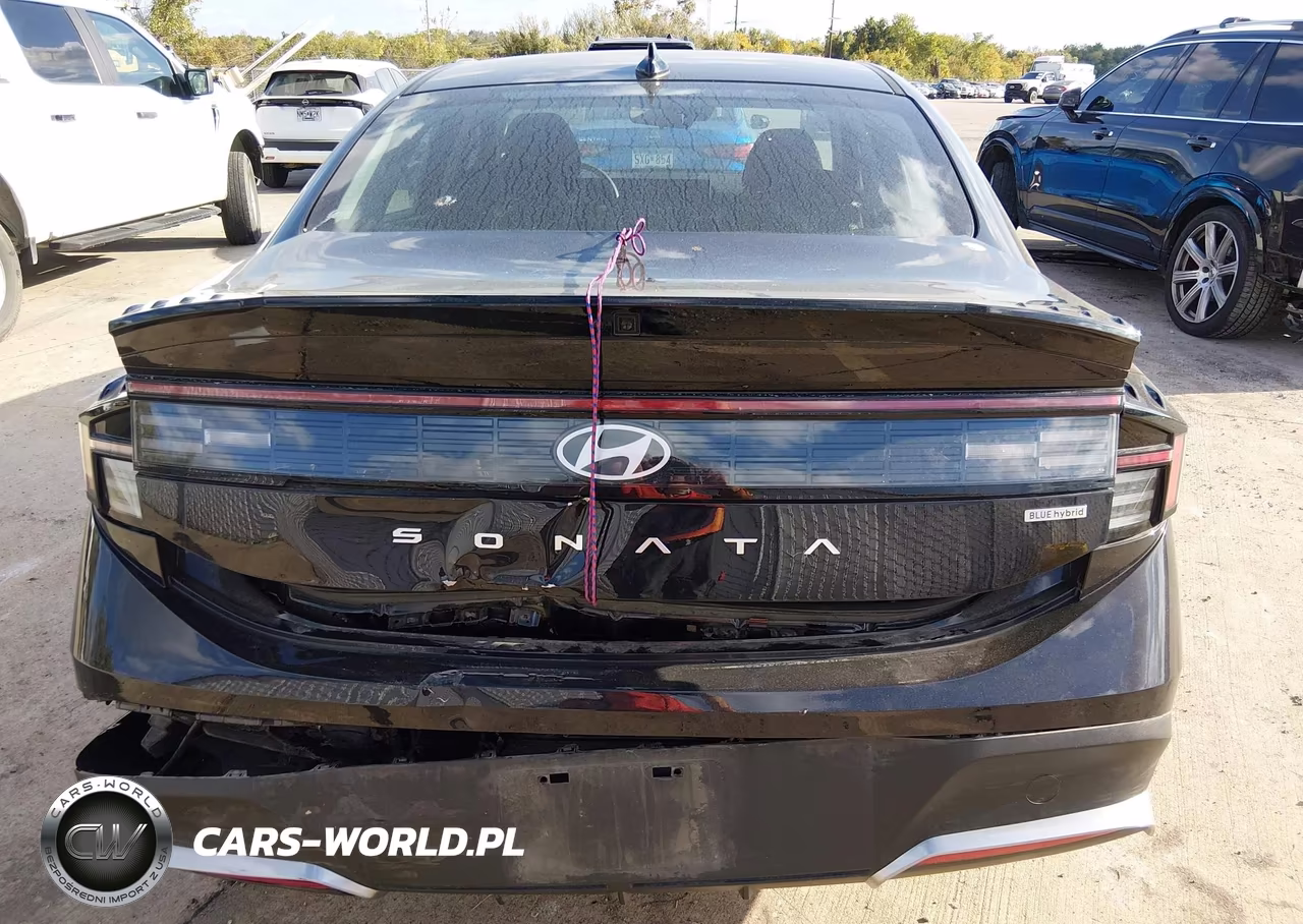 2026 Hyundai Sonata Hybrid Blue VIN:KMHL24JJ5TA156258 - 4