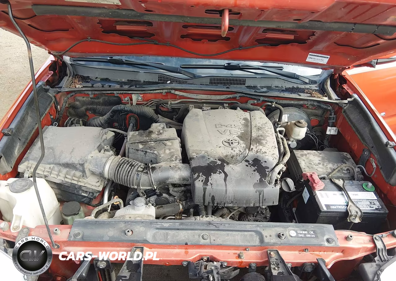 2018 Toyota Tacoma Trd Sport VIN:3TMCZ5ANXJM156023 - 10
