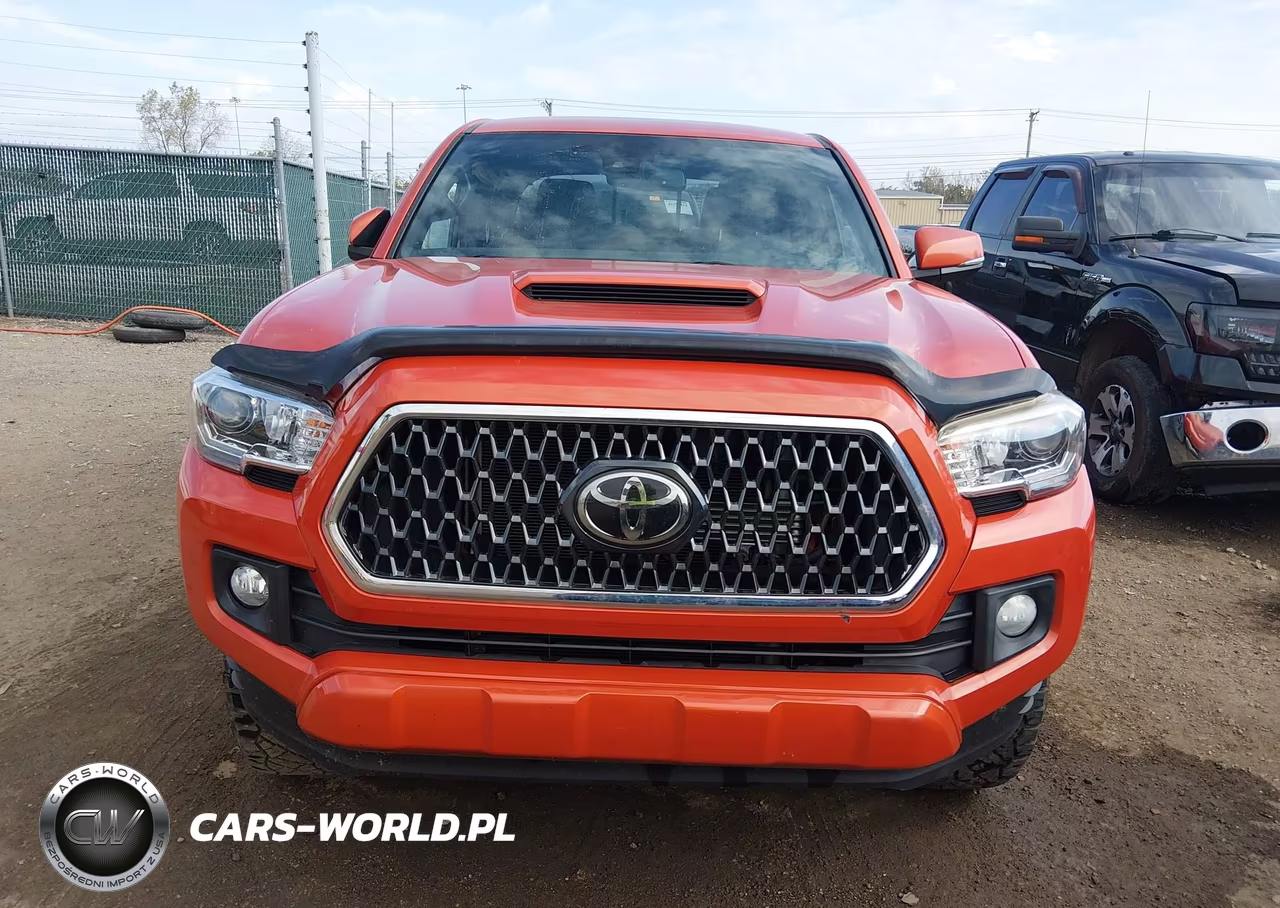2018 Toyota Tacoma Trd Sport VIN:3TMCZ5ANXJM156023 - 12