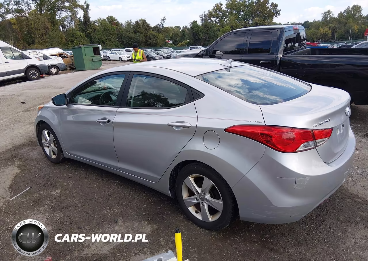 2013 Hyundai Elantra Gls VIN:5NPDH4AE7DH315866 - 3