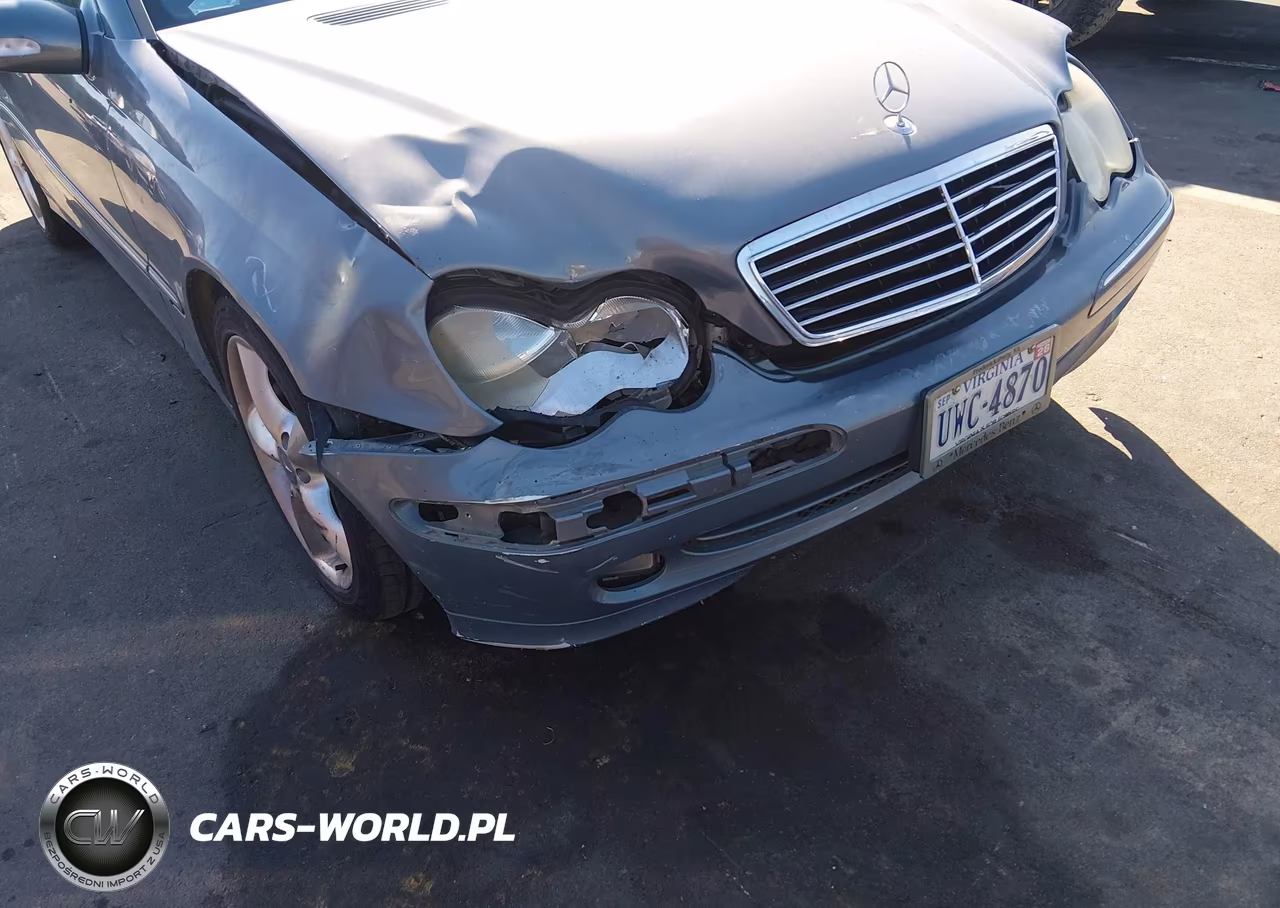 2004 Mercedes-Benz C 230 Kompressor Sport-Sport VIN:WDBRF40J14F493226 - 6
