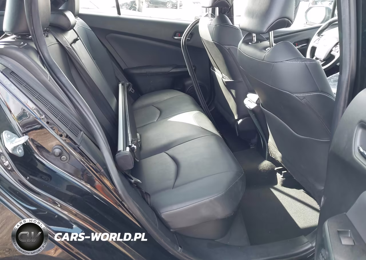 2021 Toyota Prius Prime Xle VIN:JTDKAMFP3M3173467 - 8