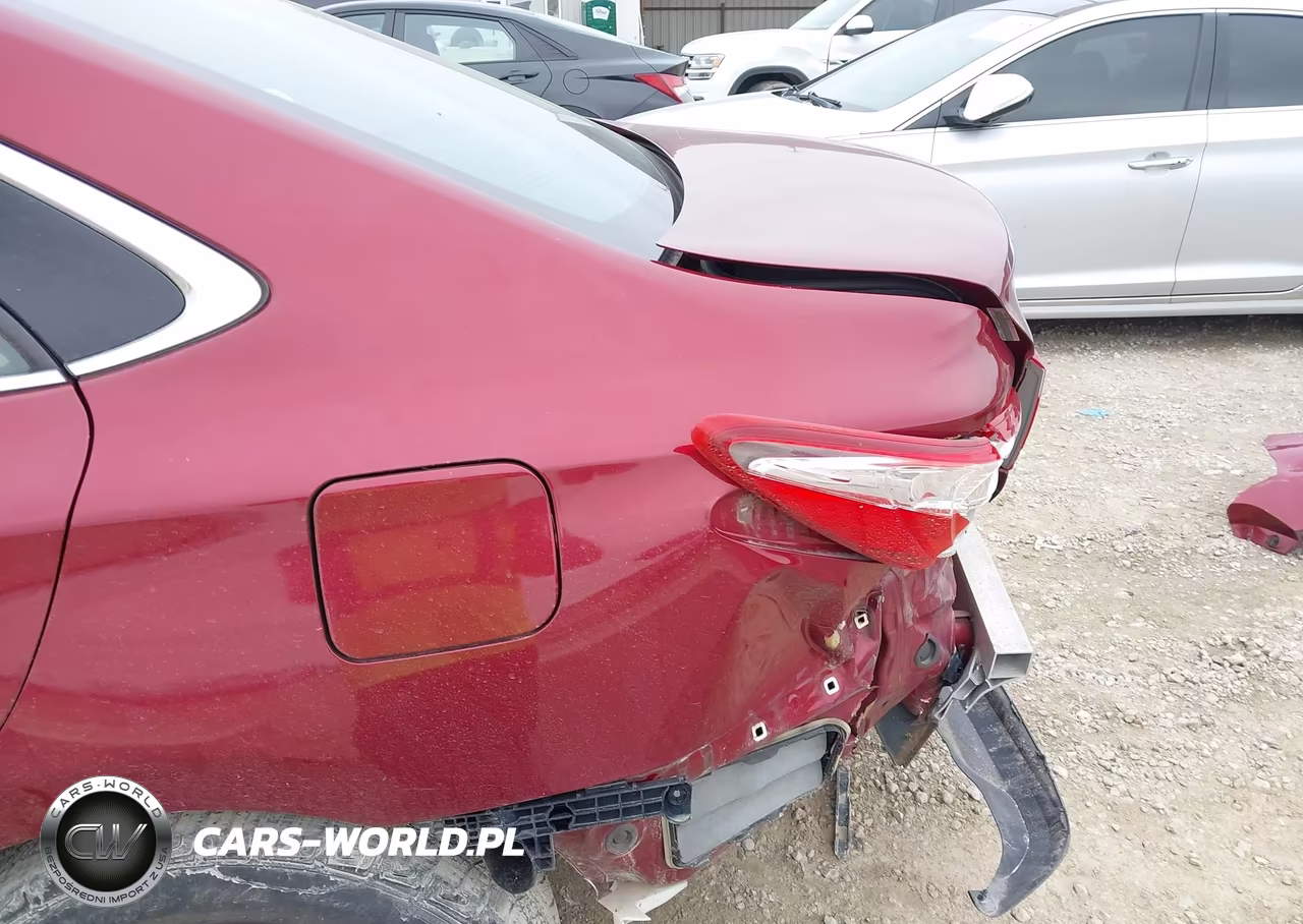2016 Toyota Camry Le VIN:4T1BF1FK0GU535091 - 19