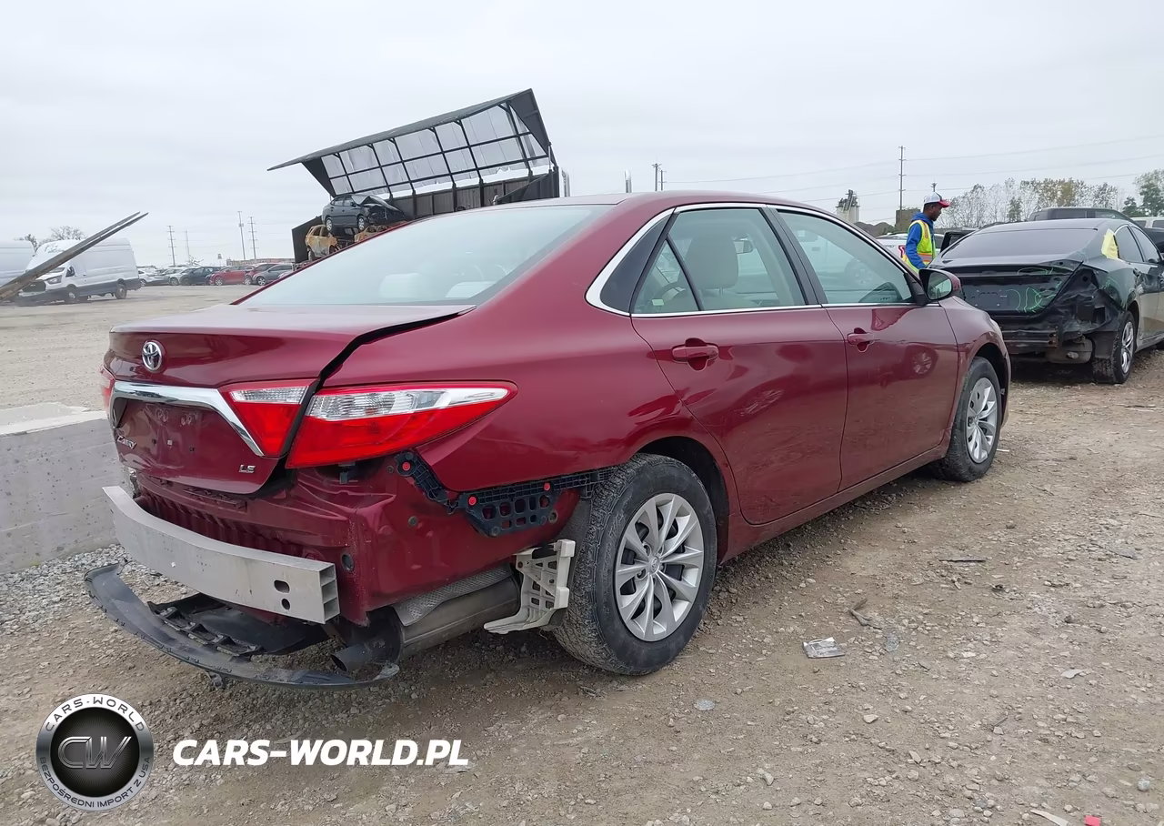 2016 Toyota Camry Le VIN:4T1BF1FK0GU535091 - 4