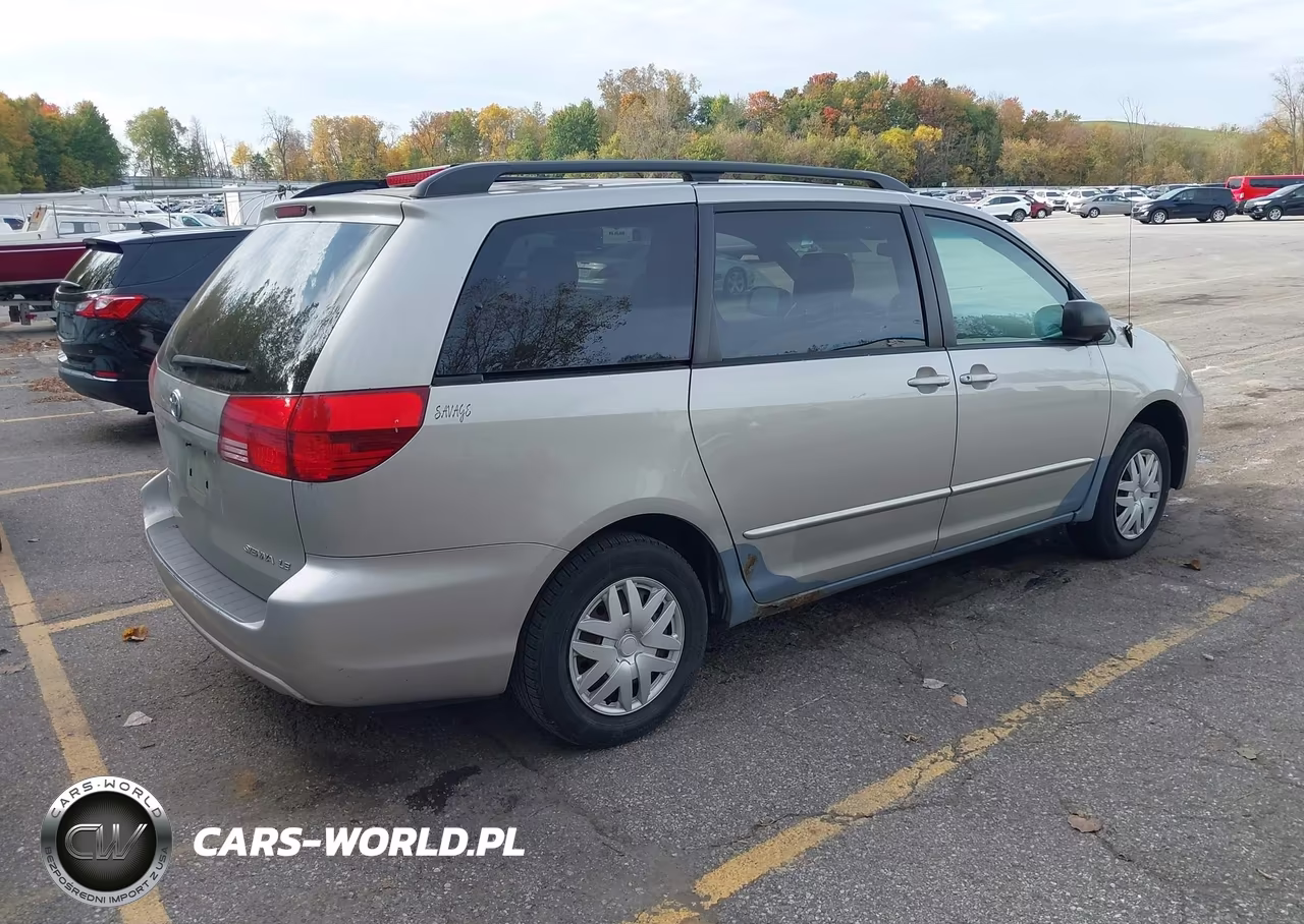 2004 Toyota Sienna Le VIN:5TDZA23C24S083195 - 4