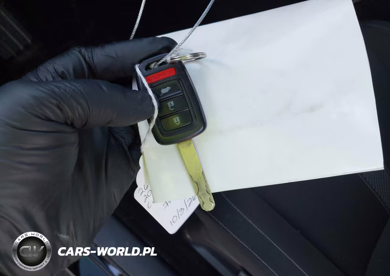 2018 Honda Civic Sport VIN:SHHFK7H40JU223872 - 11
