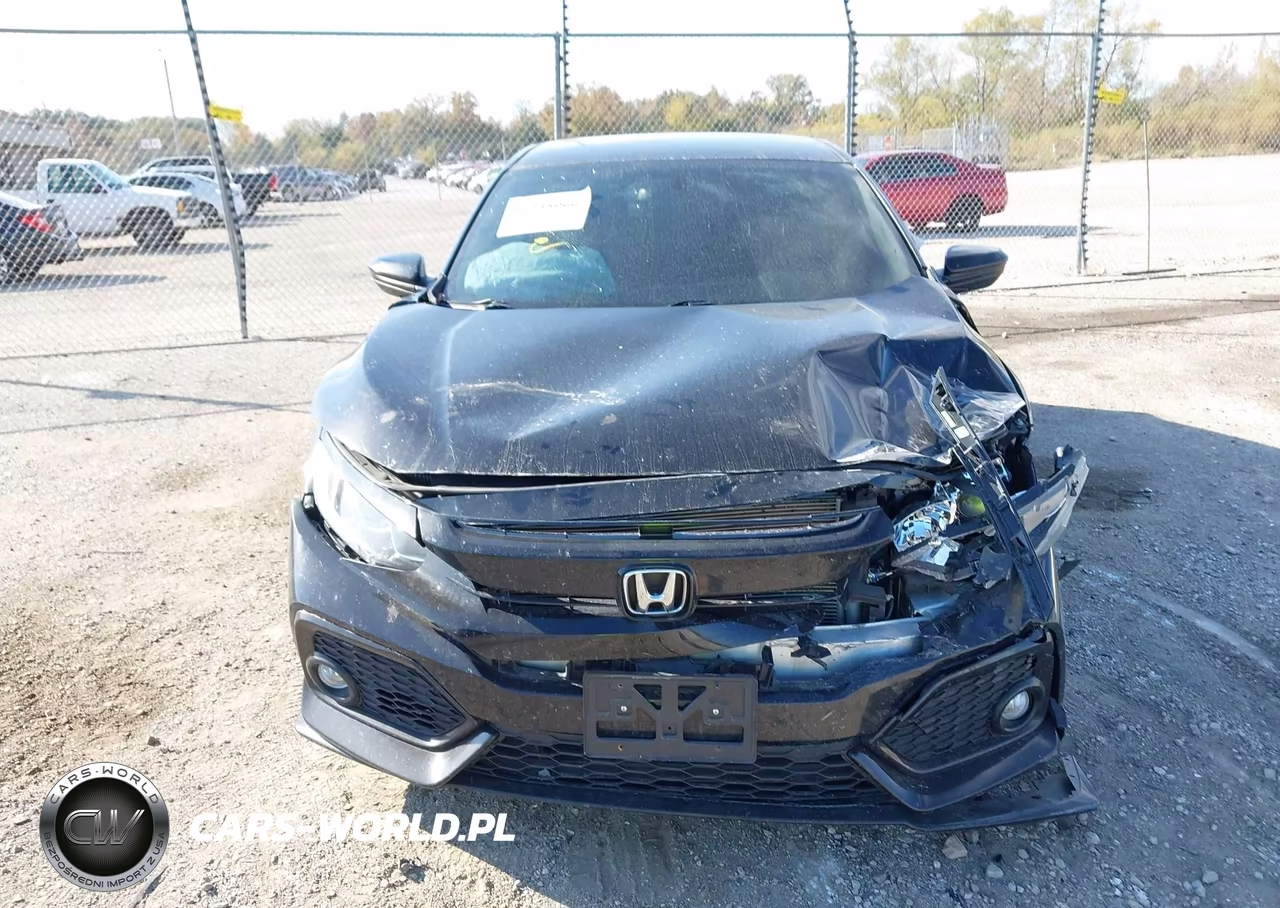 2018 Honda Civic Sport VIN:SHHFK7H40JU223872 - 12