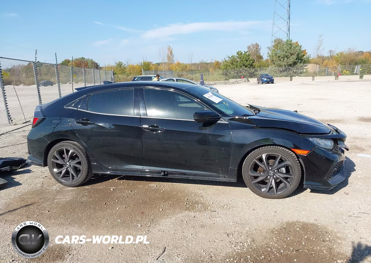 2018 Honda Civic Sport VIN:SHHFK7H40JU223872 - 13