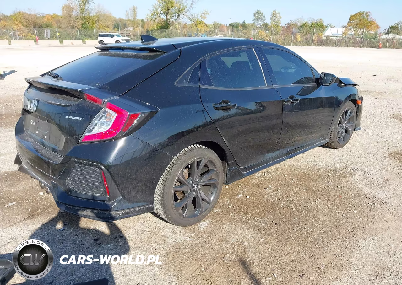 2018 Honda Civic Sport VIN:SHHFK7H40JU223872 - 4