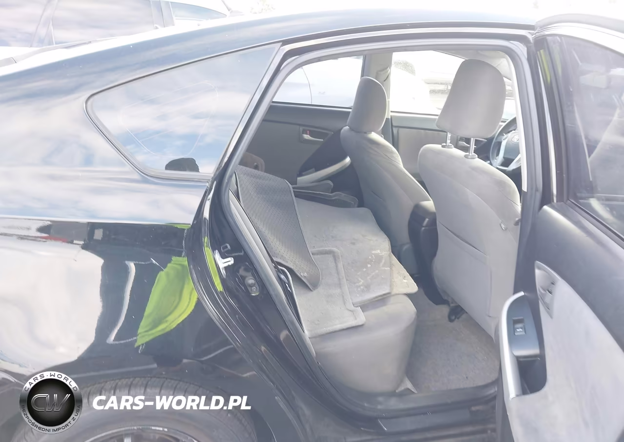 2013 Toyota Prius Two VIN:JTDKN3DU1D0341308 - 8
