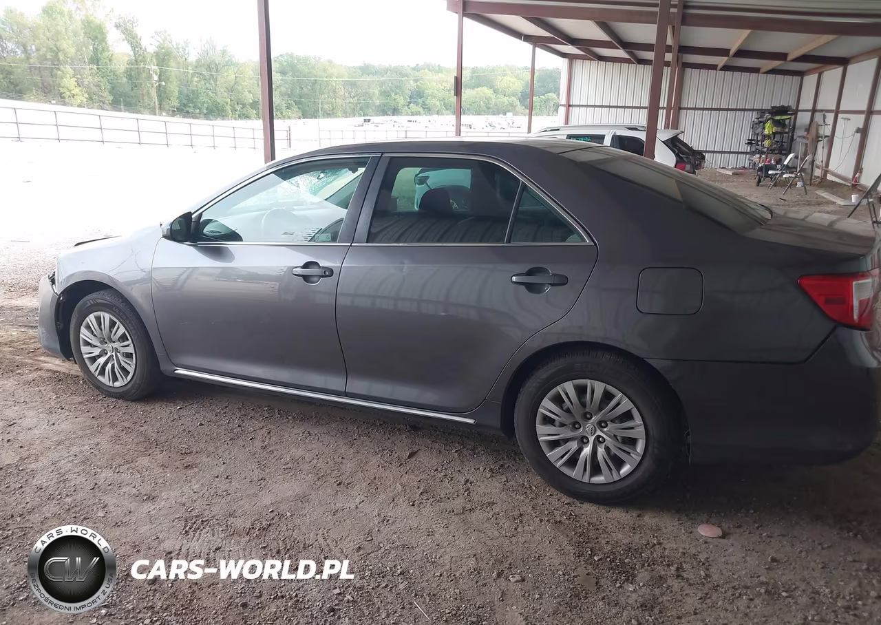 2014 Toyota Camry Le VIN:4T1BF1FK6EU365378 - 14