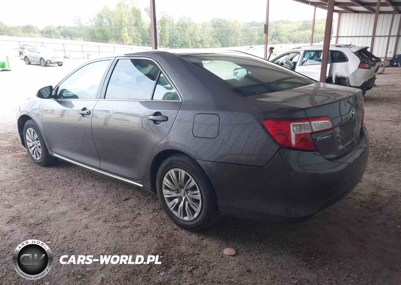2014 Toyota Camry Le VIN:4T1BF1FK6EU365378 - 3