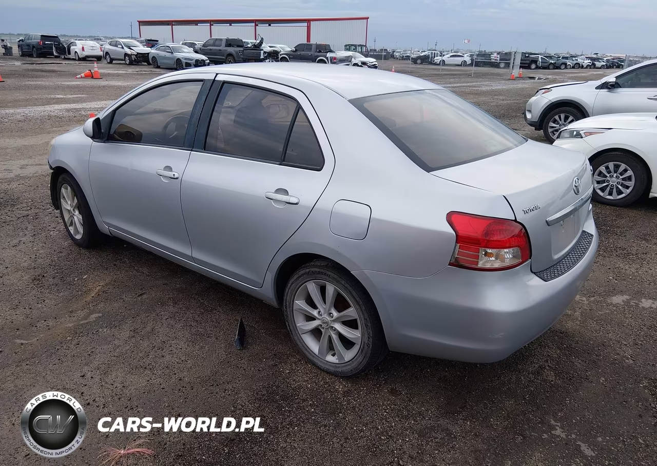 2010 Toyota Yaris VIN:JTDBT4K37A1361316 - 3