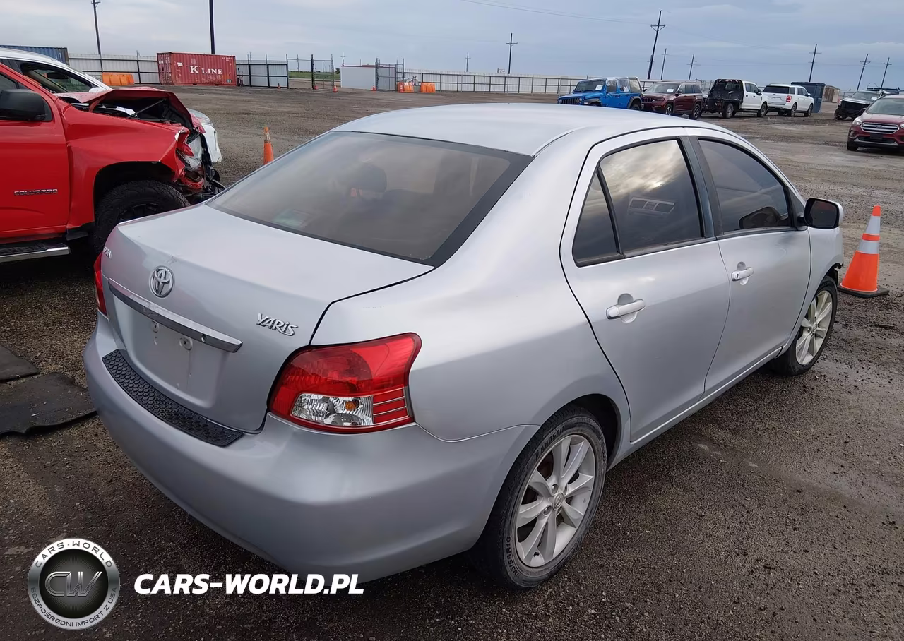 2010 Toyota Yaris VIN:JTDBT4K37A1361316 - 4